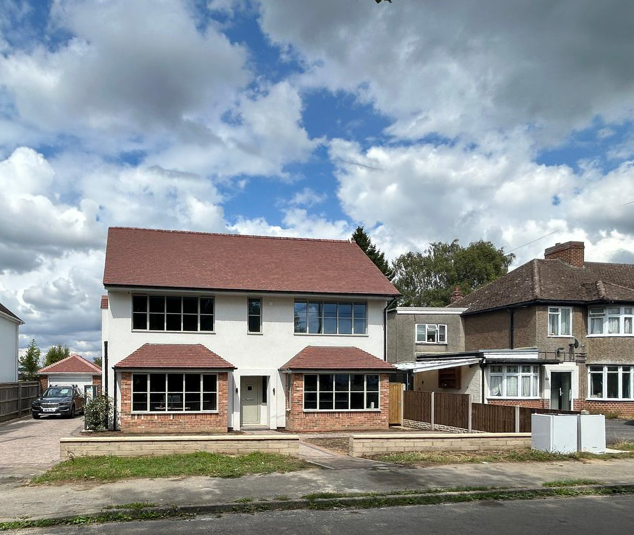 black and white Steel Look Windows to an Oxford home