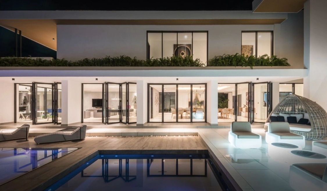 Cortizo GB49 bifold doors